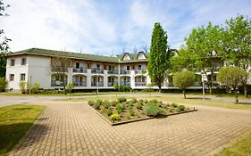 Auguszta Hotel Es Diakszallo